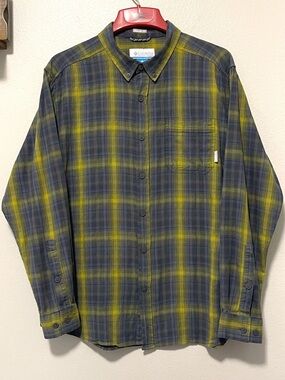 Columbia Neon Green Plaid - Lightweight & Regular Fit - Size Large